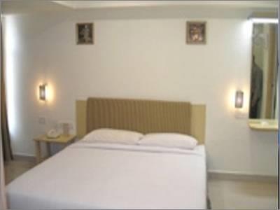 Oyo 2530 Surya Palace Chandīgarh Екстериор снимка